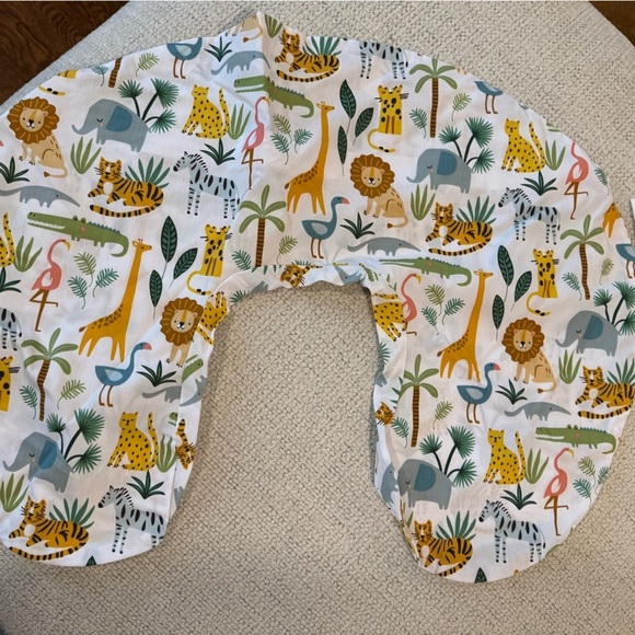 Boppy Other - Boppy Jungle Safari Nursing Pillow Cover - Multicolor